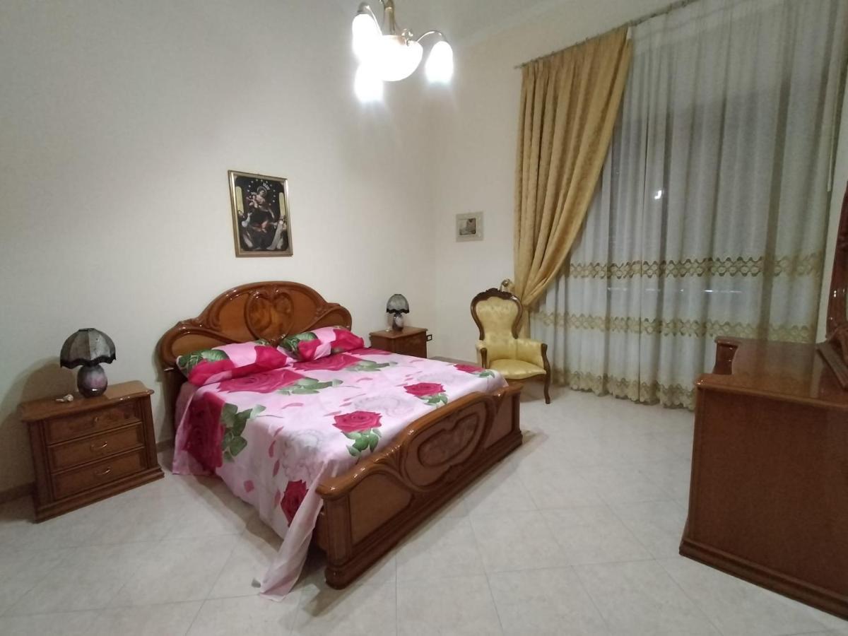 Casa Vacanze Al Castello Trani Buitenkant foto