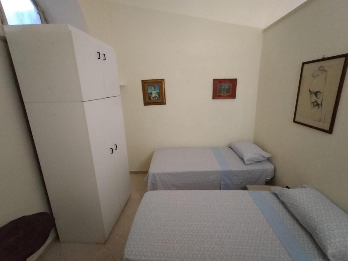 Casa Vacanze Al Castello Trani Buitenkant foto