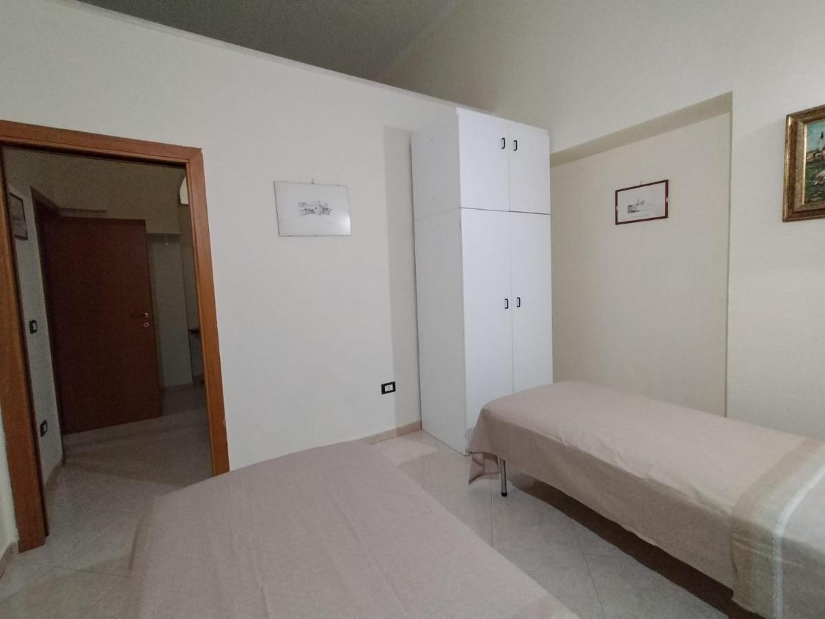 Casa Vacanze Al Castello Trani Buitenkant foto